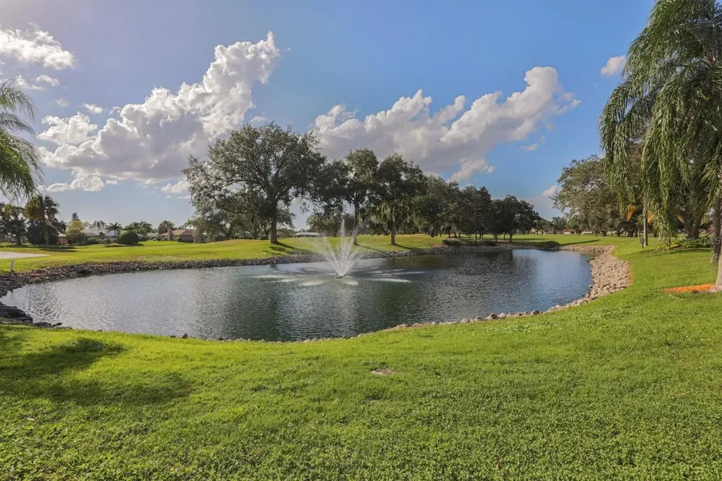 1007 River Oaks Court Venice FL 34293