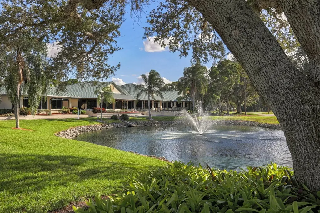 1007 River Oaks Court Venice FL 34293