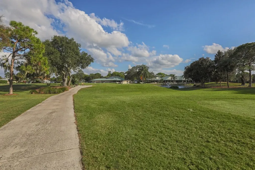 1007 River Oaks Court Venice FL 34293