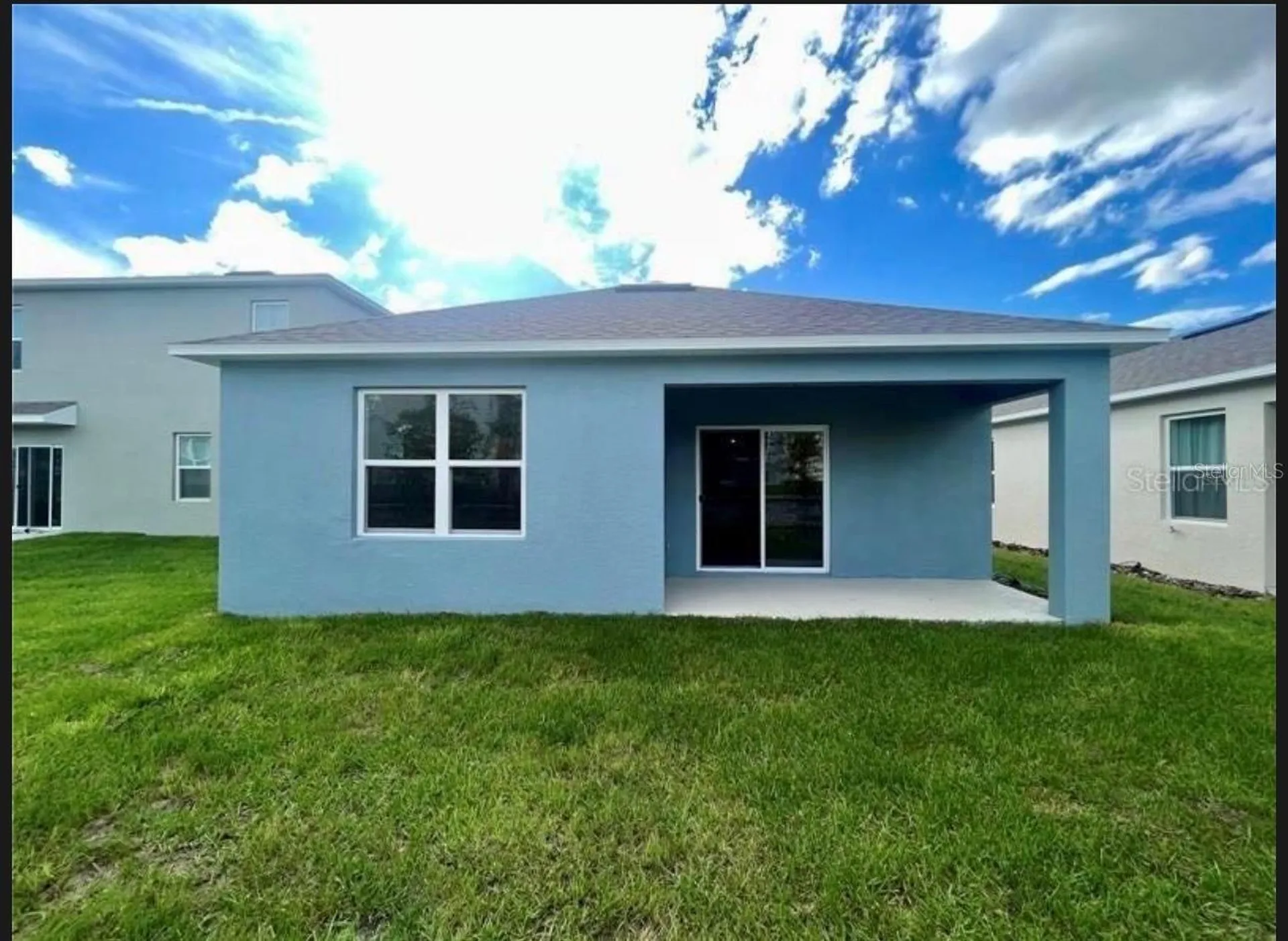 2432 Ribbon Fall Avenue Davenport FL 33837