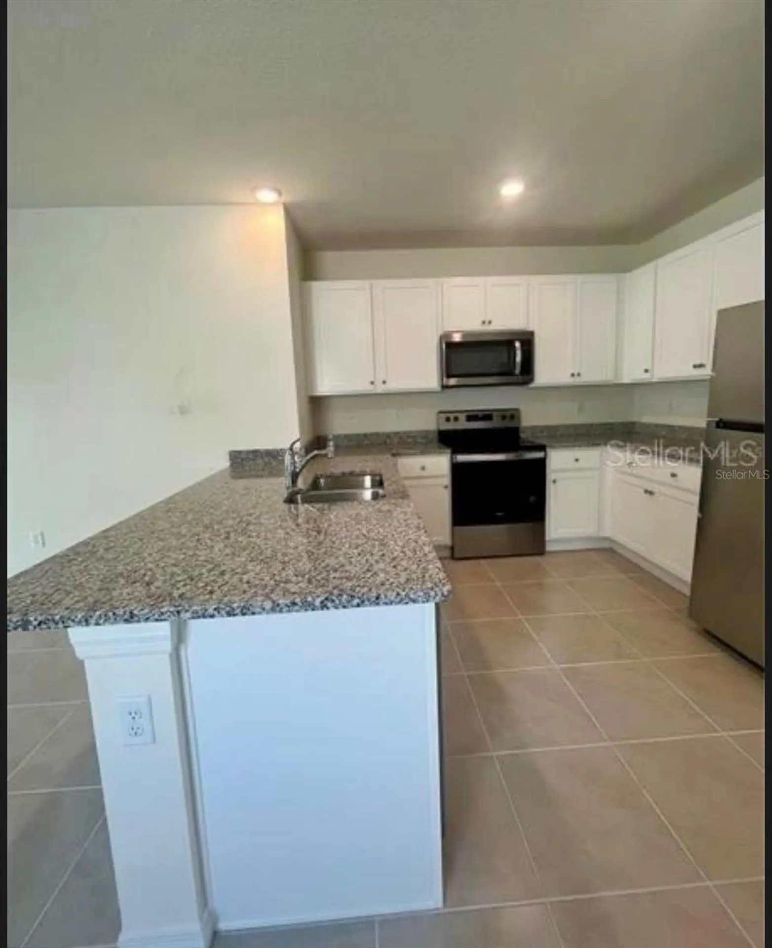 2432 Ribbon Fall Avenue Davenport FL 33837