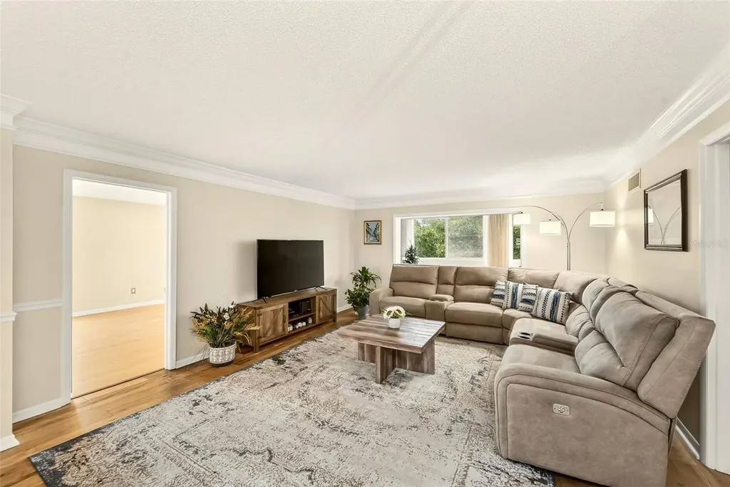 131 Bluff View Drive Belleair Bluffs FL 33770