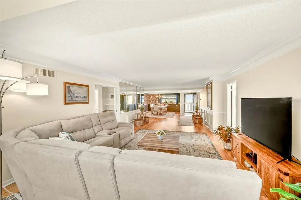 131 Bluff View Drive Belleair Bluffs FL 33770