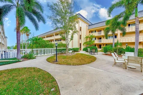 131 Bluff View Drive Belleair Bluffs FL 33770