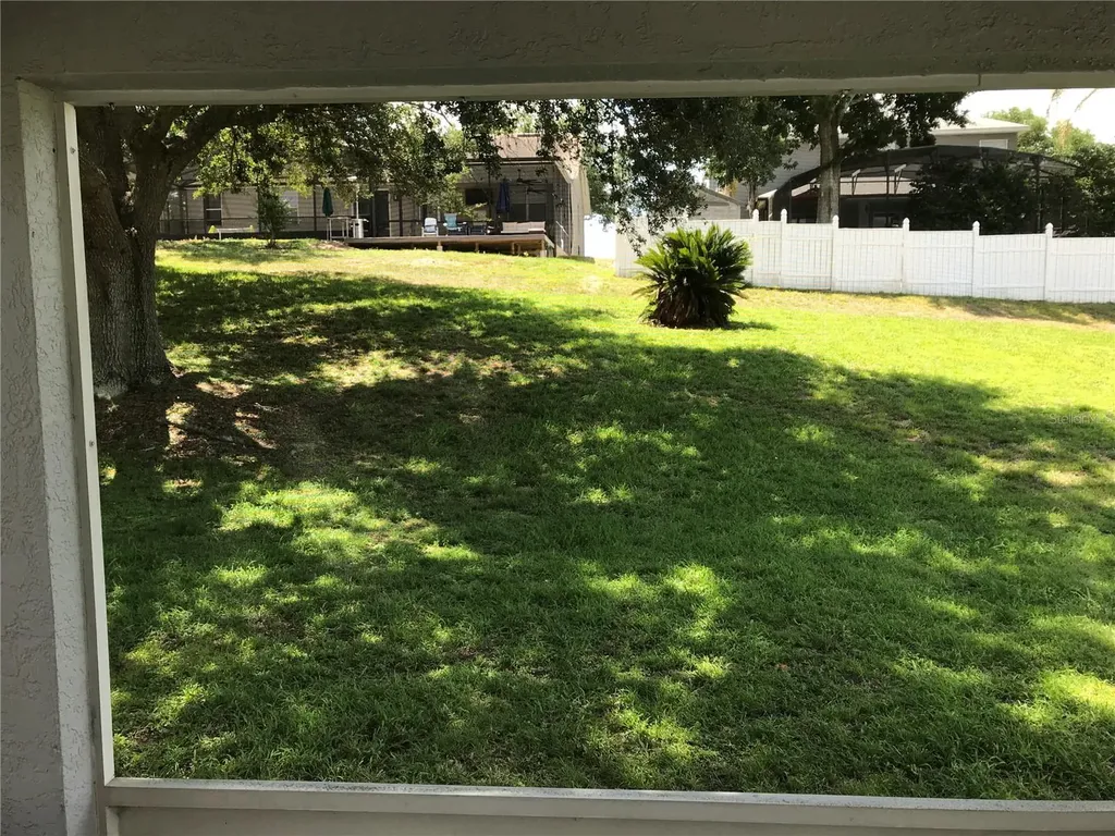 989 Scenic View Circle Minneola FL 34715