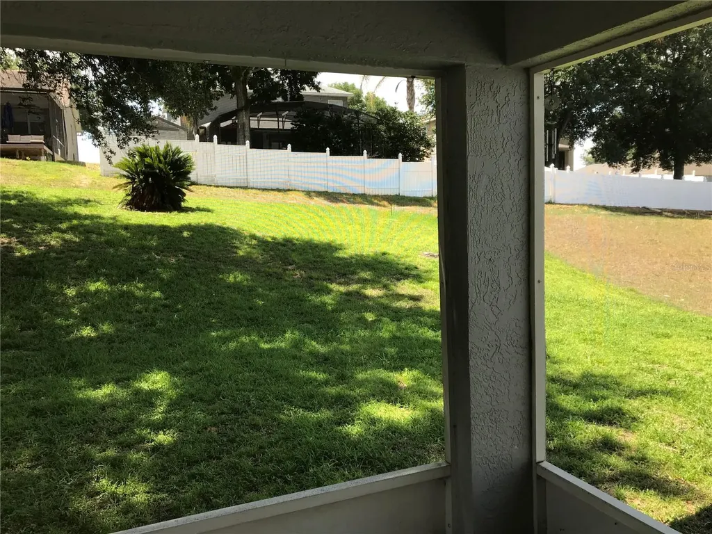 989 Scenic View Circle Minneola FL 34715