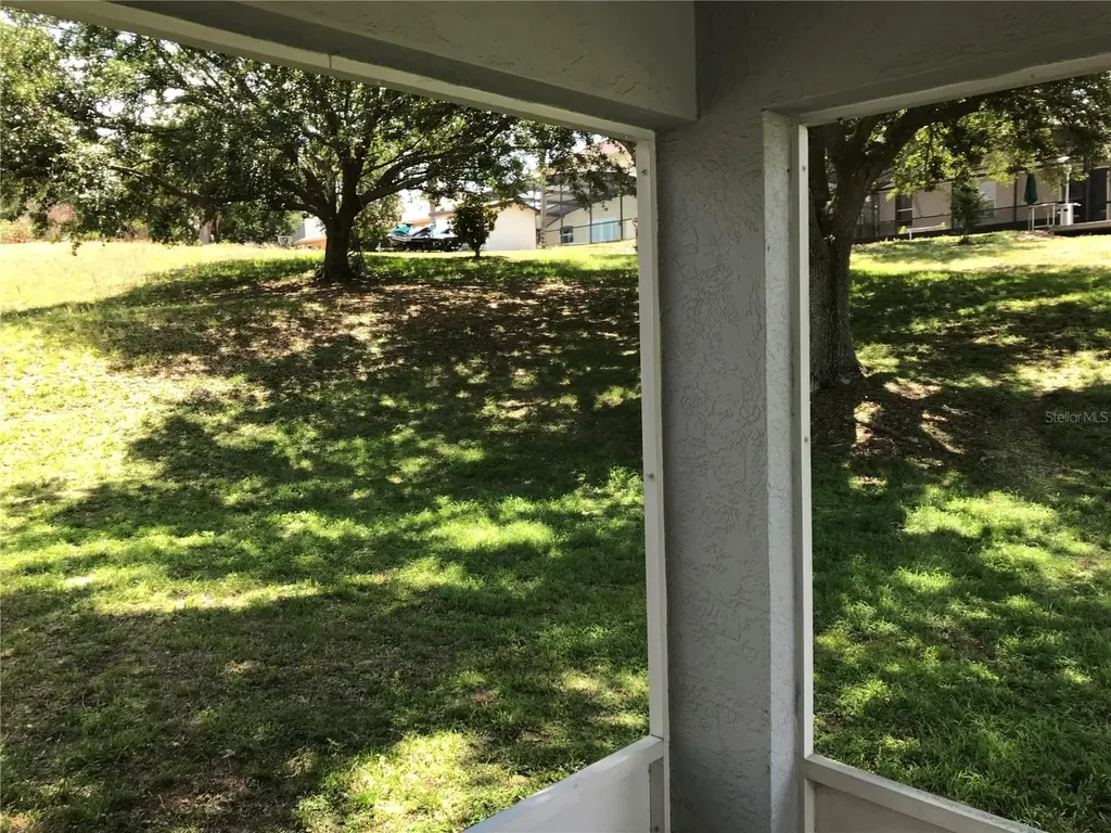 989 Scenic View Circle Minneola FL 34715