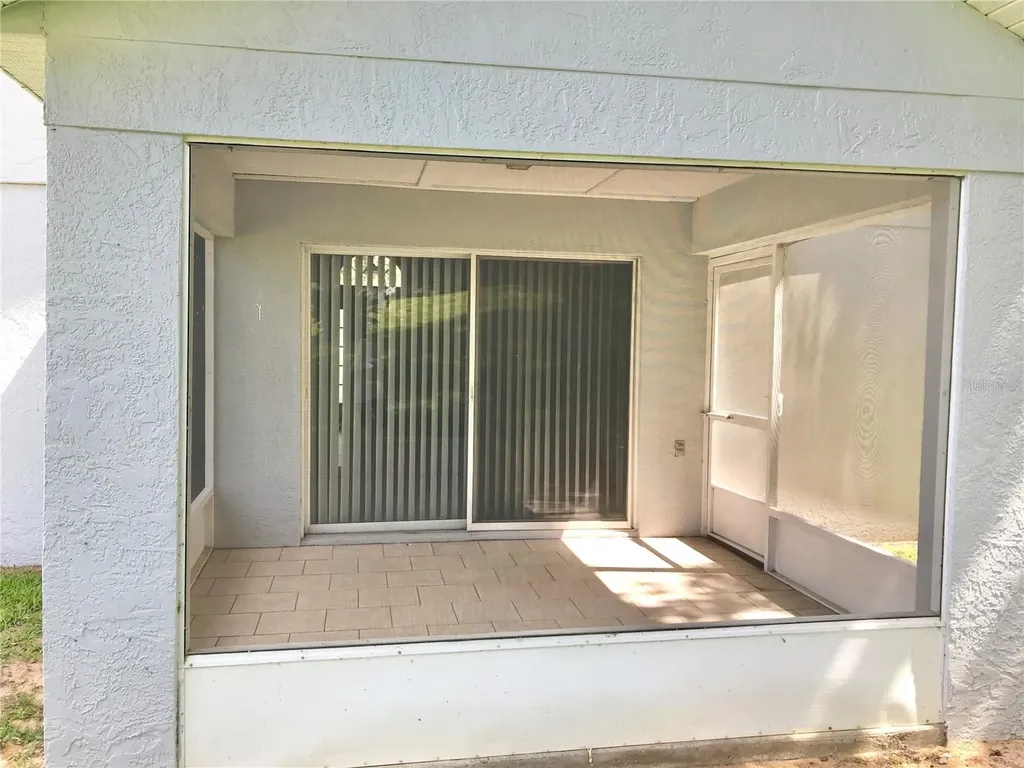 989 Scenic View Circle Minneola FL 34715