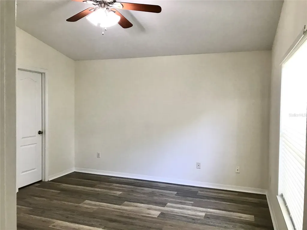 989 Scenic View Circle Minneola FL 34715