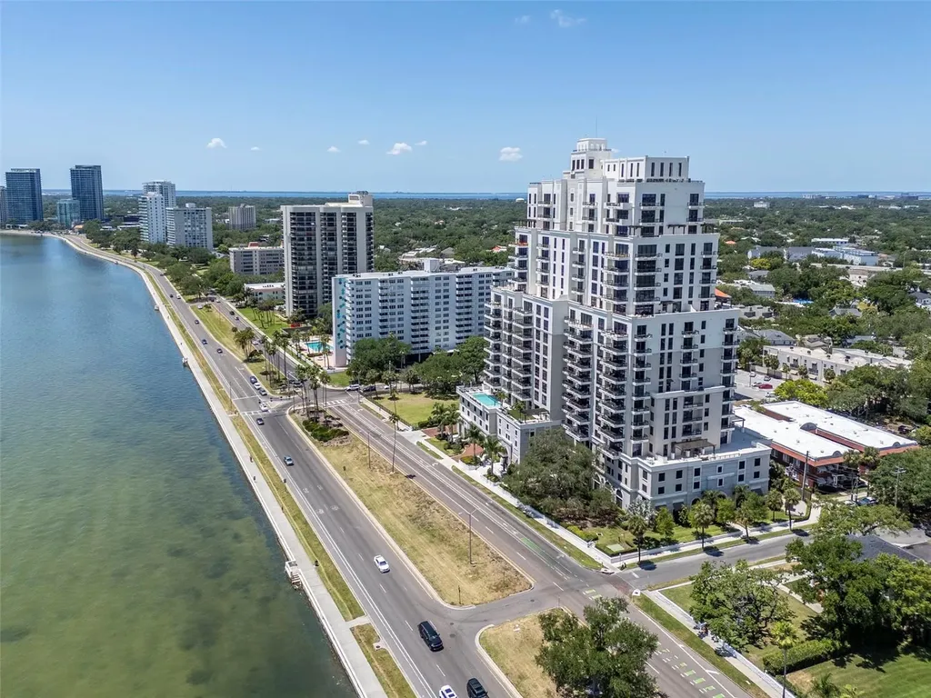 2103 Bayshore Boulevard Tampa FL 33606