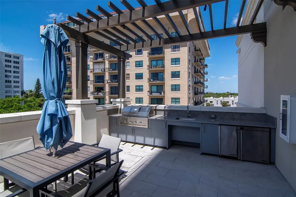 2103 Bayshore Boulevard Tampa FL 33606