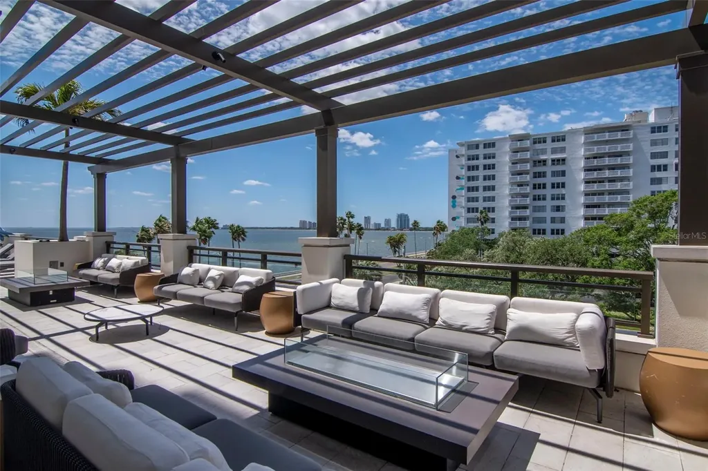 2103 Bayshore Boulevard Tampa FL 33606