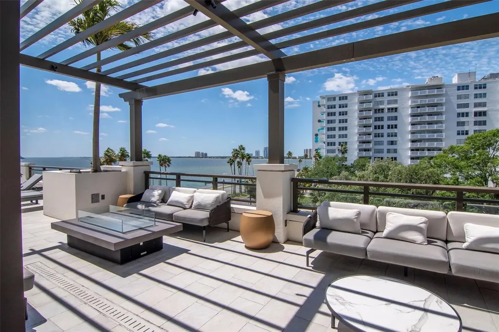 2103 Bayshore Boulevard Tampa FL 33606