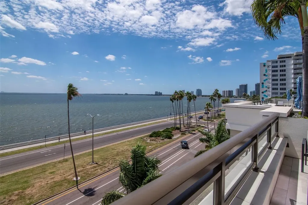 2103 Bayshore Boulevard Tampa FL 33606
