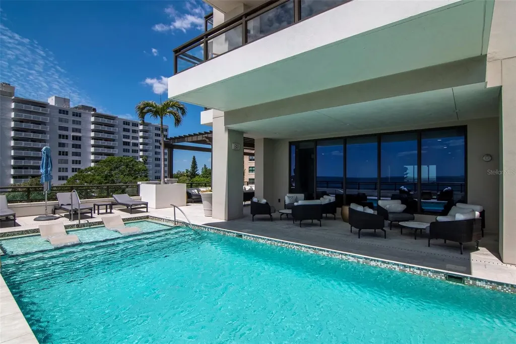 2103 Bayshore Boulevard Tampa FL 33606