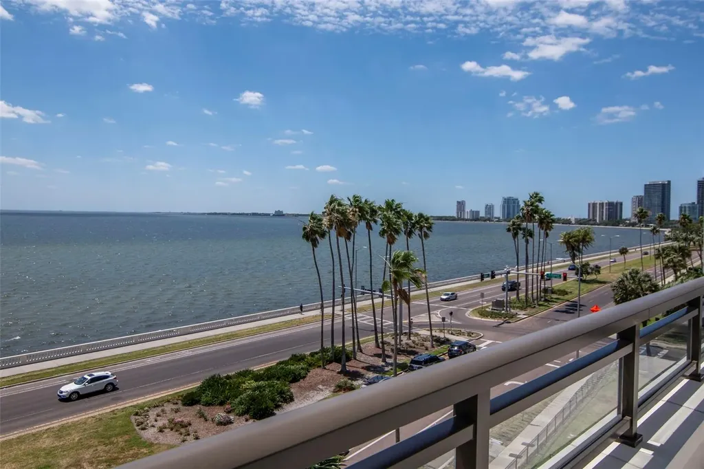 2103 Bayshore Boulevard Tampa FL 33606