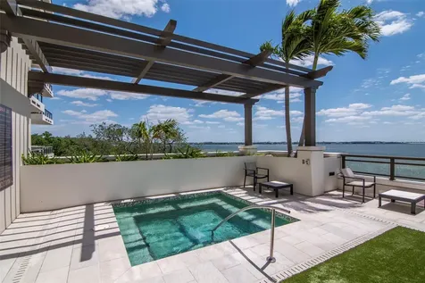 2103 Bayshore Boulevard Tampa FL 33606