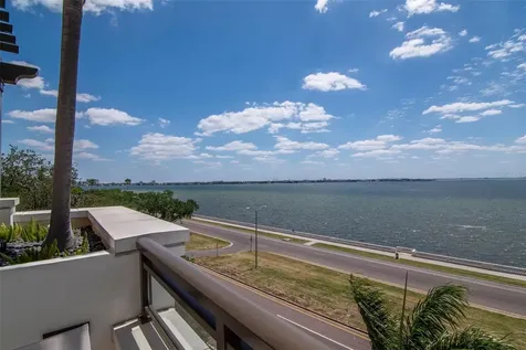 2103 Bayshore Boulevard Tampa FL 33606