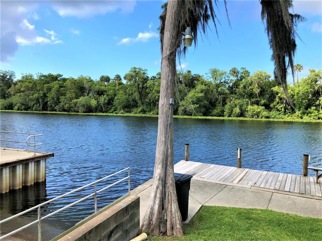 2013 Quail Hollow Drive Deland FL 32720