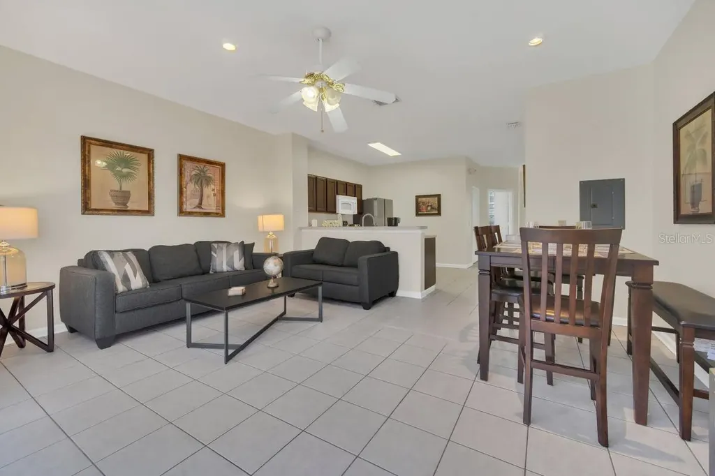 2545 Renshaw Street Kissimmee FL 34747