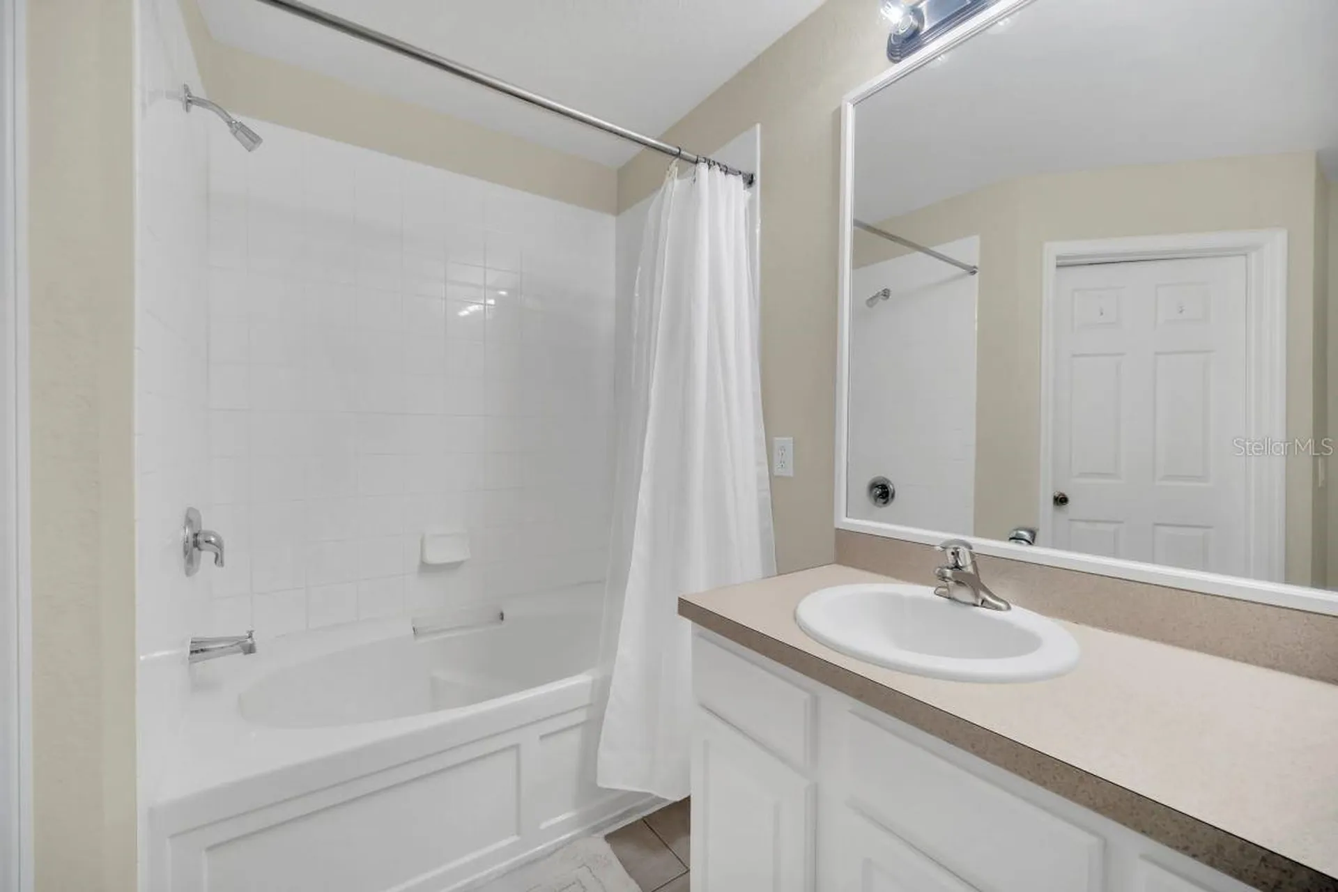 2545 Renshaw Street Kissimmee FL 34747