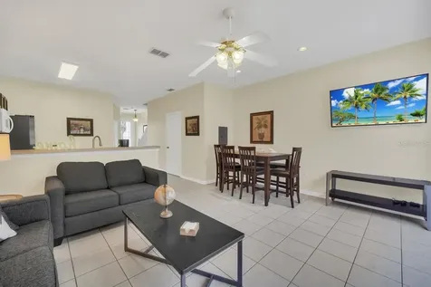 2545 Renshaw Street Kissimmee FL 34747