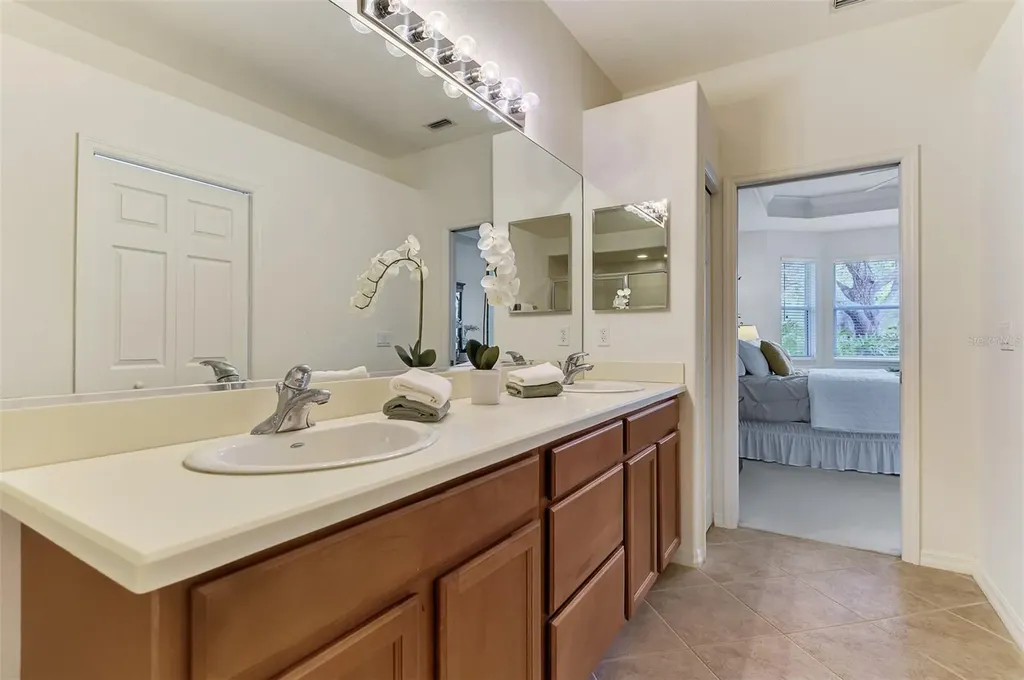 9367 Carnaby Drive Venice FL 34293