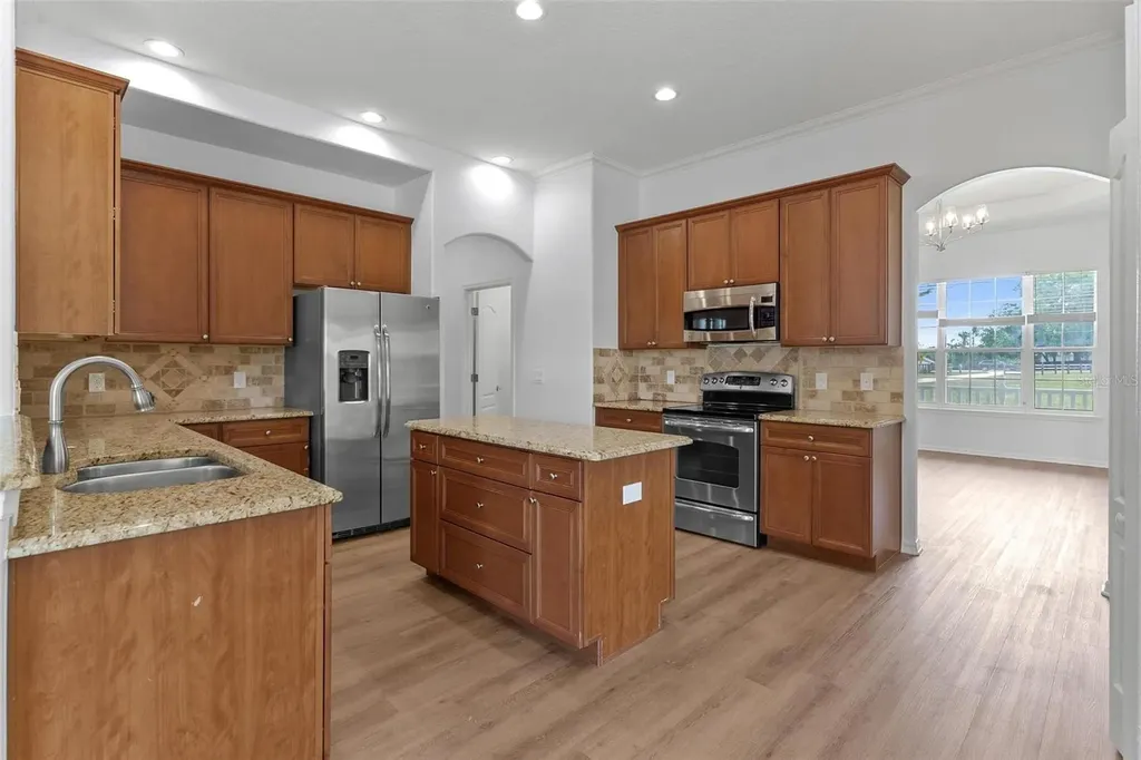 17440 County Road 448 Mount Dora FL 32757