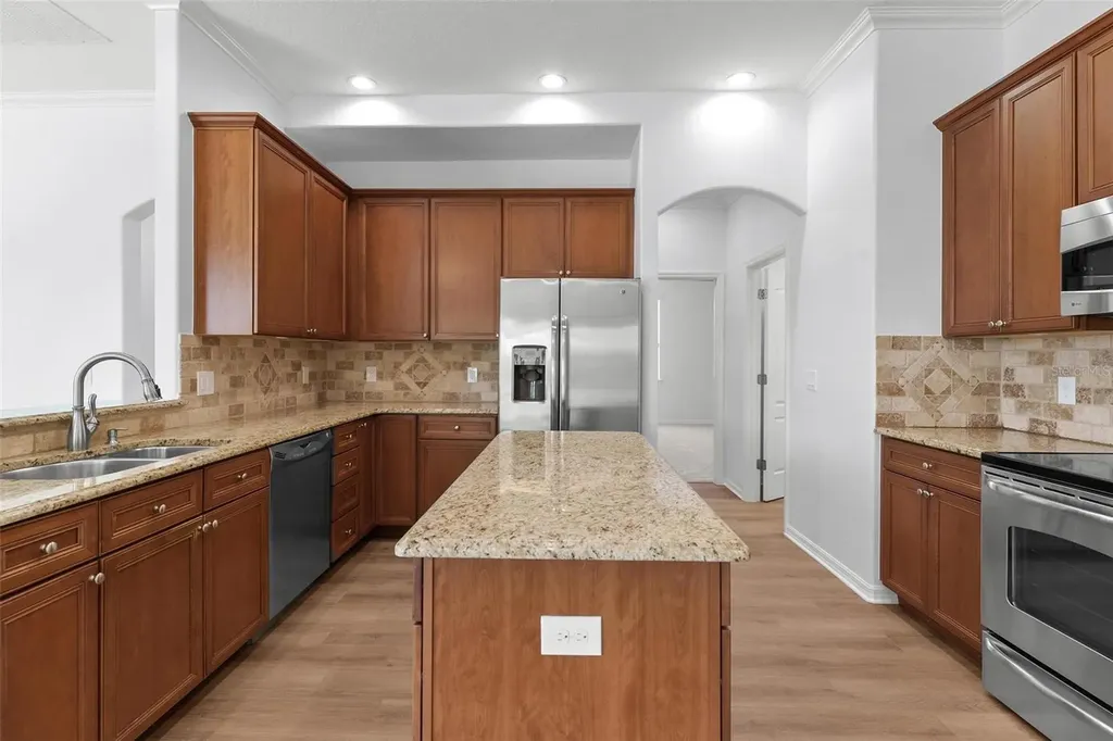 17440 County Road 448 Mount Dora FL 32757