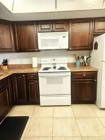 307 Pine Hollow Circle Englewood FL 34223