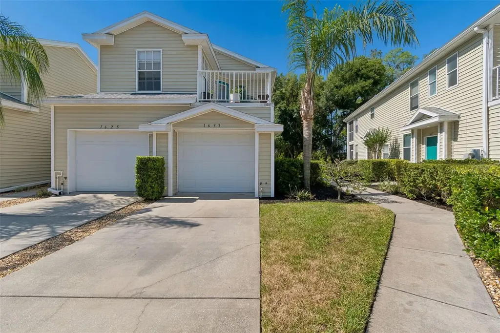 1633 Hammocks Avenue Lutz FL 33549