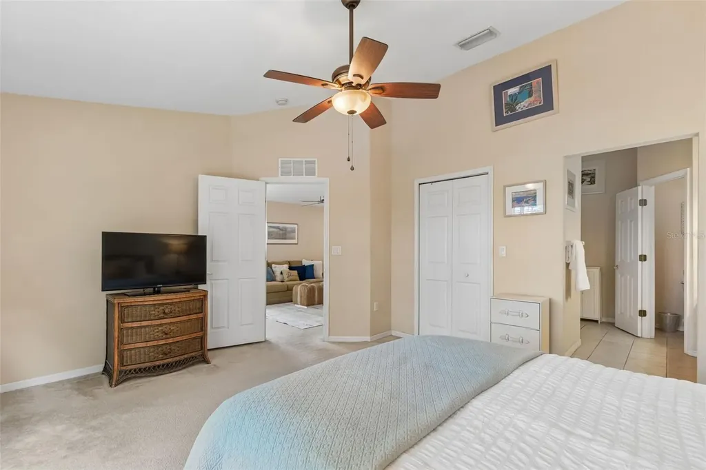 1633 Hammocks Avenue Lutz FL 33549