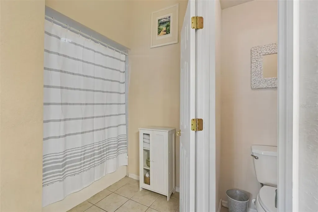 1633 Hammocks Avenue Lutz FL 33549