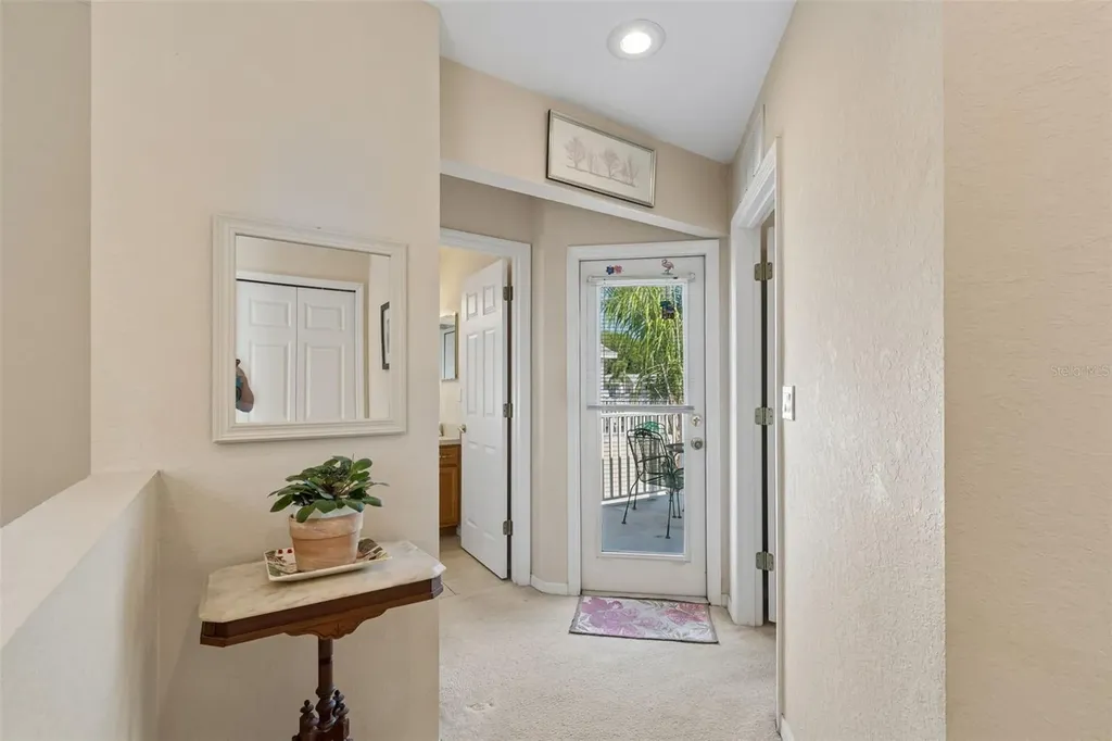 1633 Hammocks Avenue Lutz FL 33549