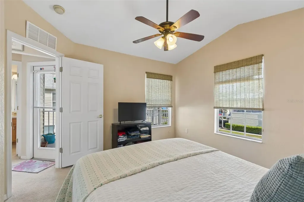 1633 Hammocks Avenue Lutz FL 33549