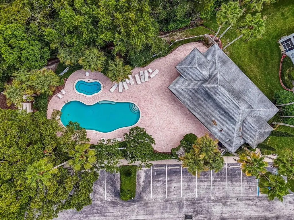 1633 Hammocks Avenue Lutz FL 33549