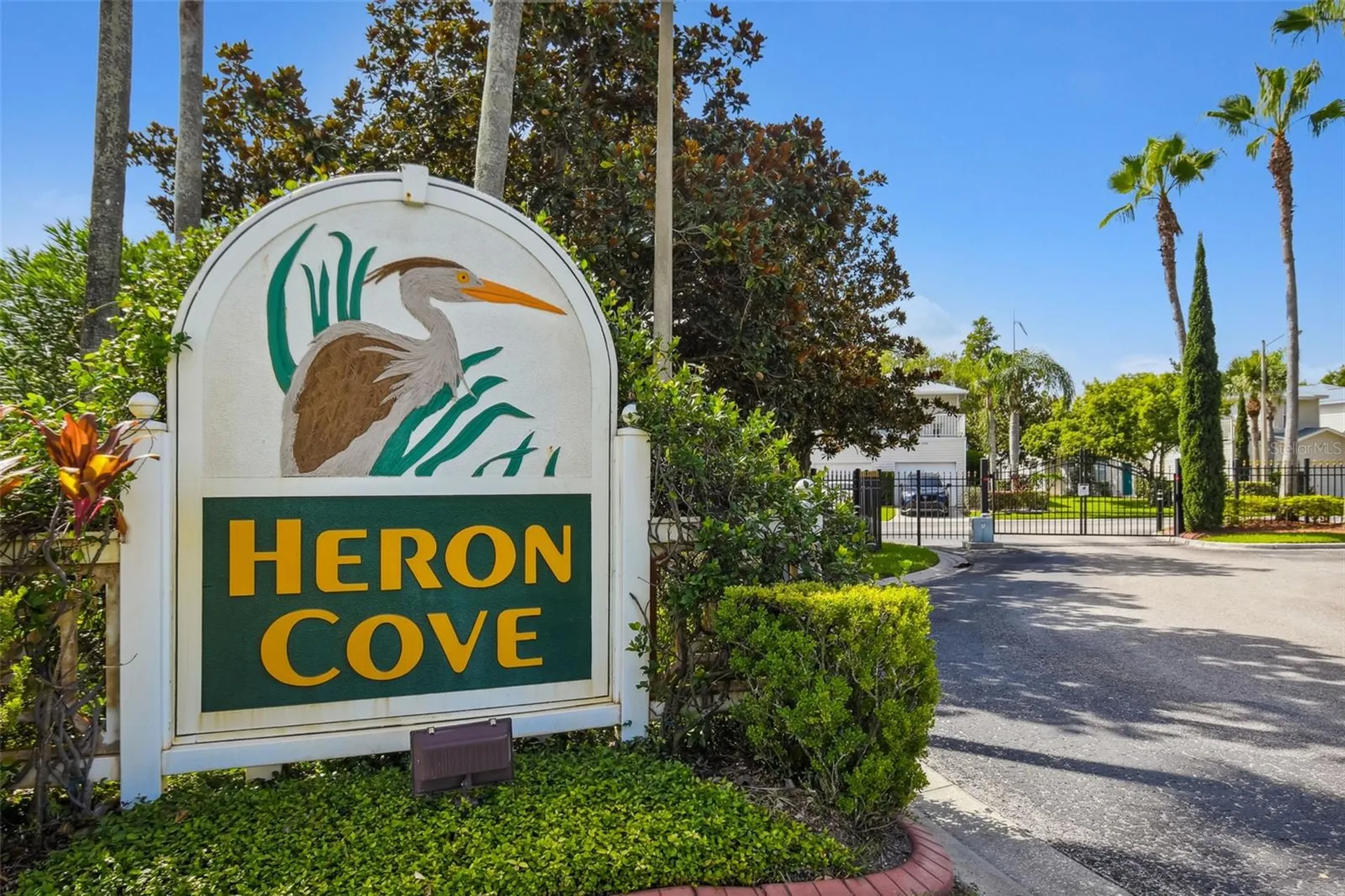 1633 Hammocks Avenue Lutz FL 33549