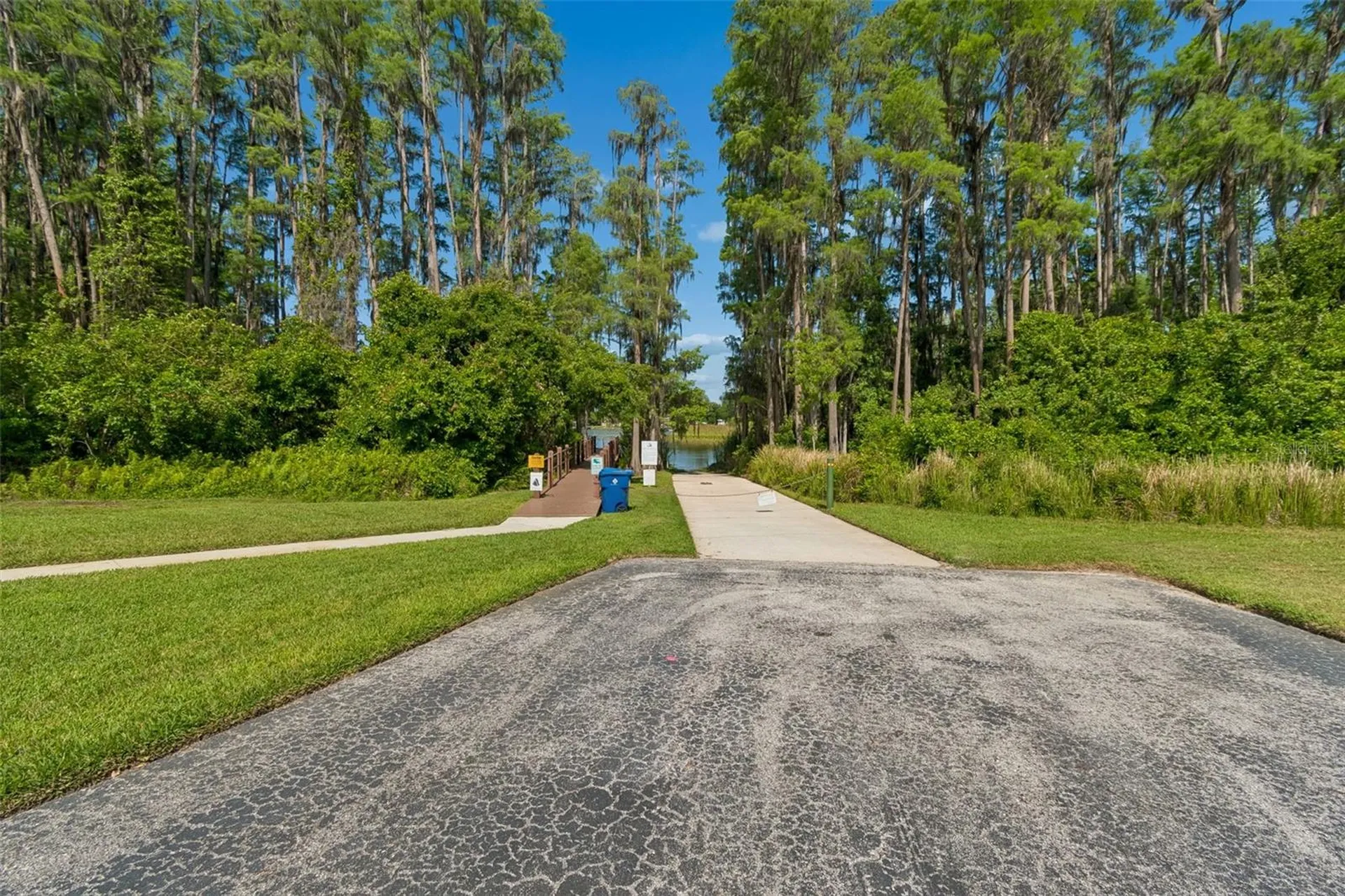 1633 Hammocks Avenue Lutz FL 33549