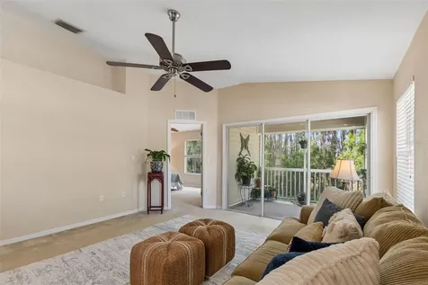 1633 Hammocks Avenue Lutz FL 33549