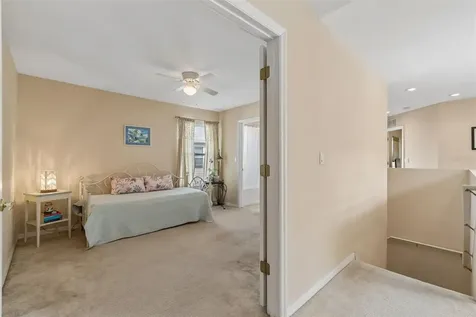 1633 Hammocks Avenue Lutz FL 33549