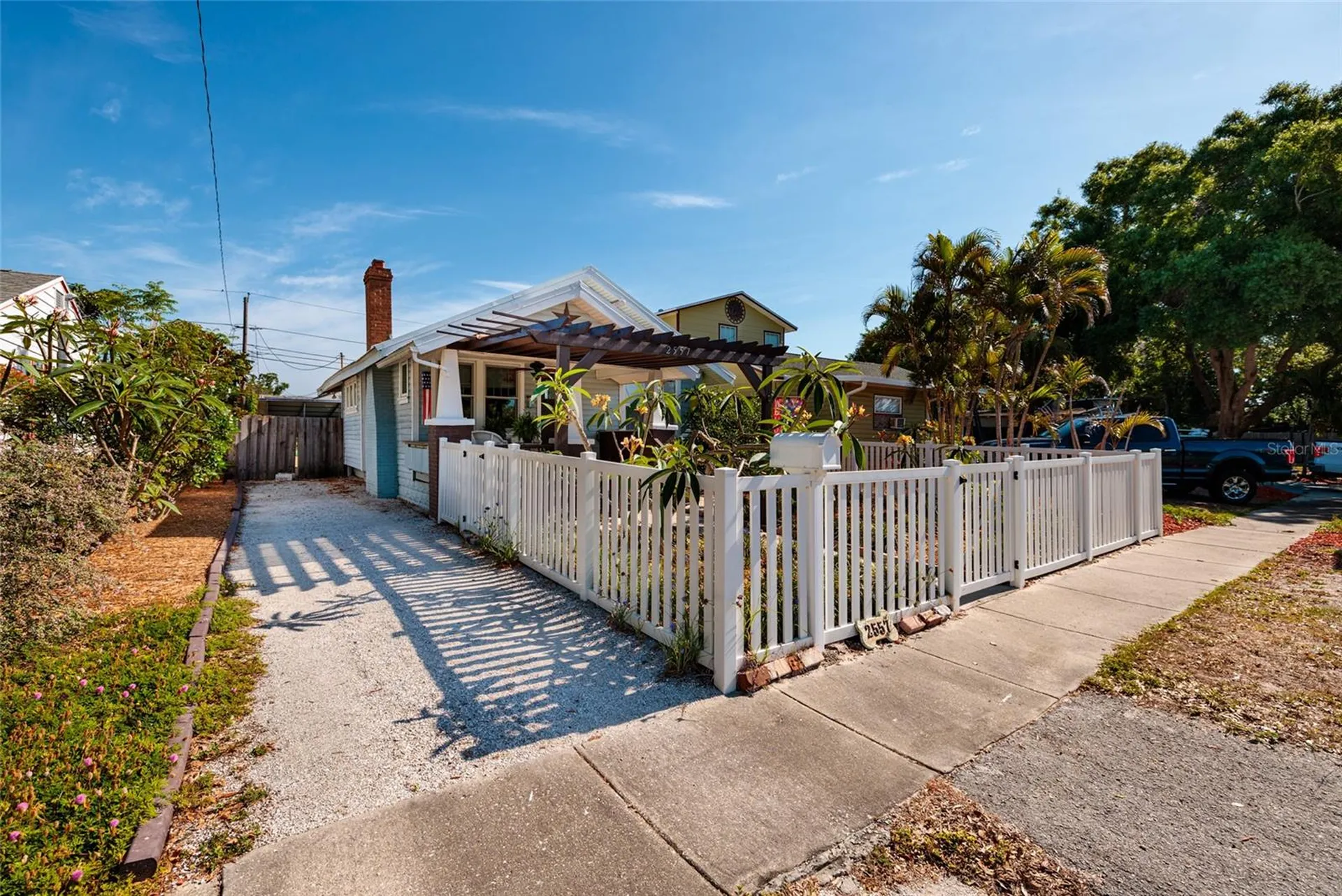 2557 16th Avenue N St Petersburg FL 33713