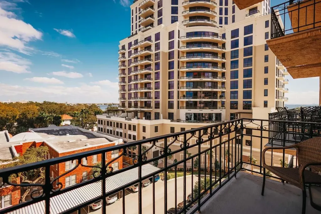 2109 Bayshore Boulevard Tampa FL 33606