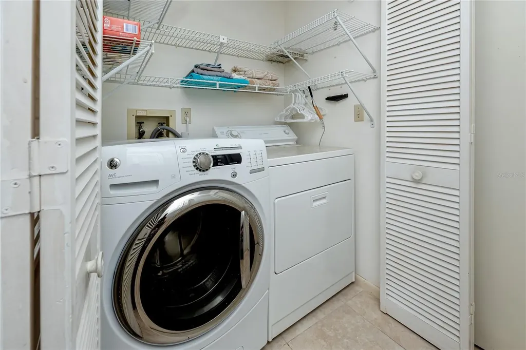 3139 38th Street S St Petersburg FL 33711