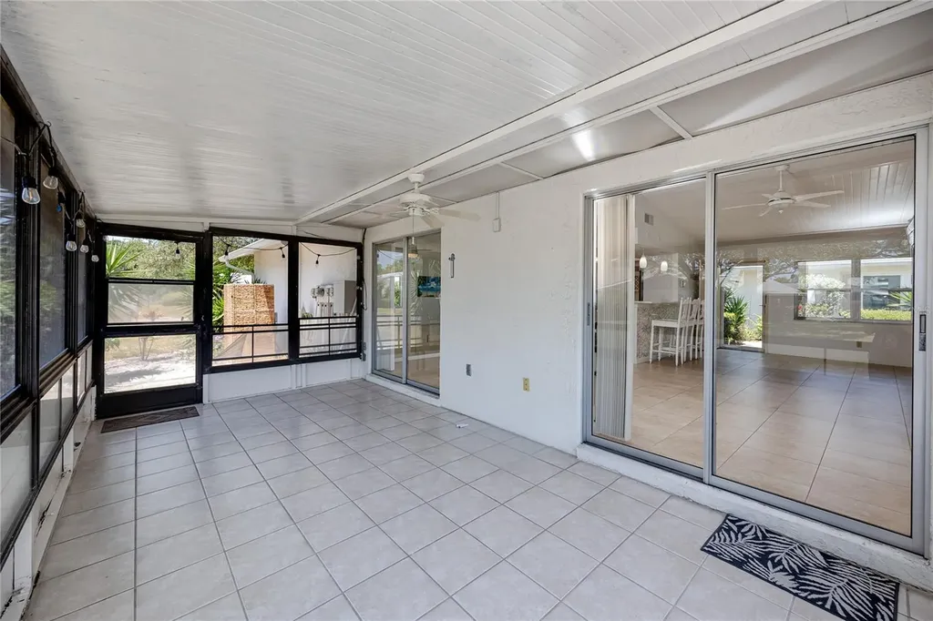 3139 38th Street S St Petersburg FL 33711