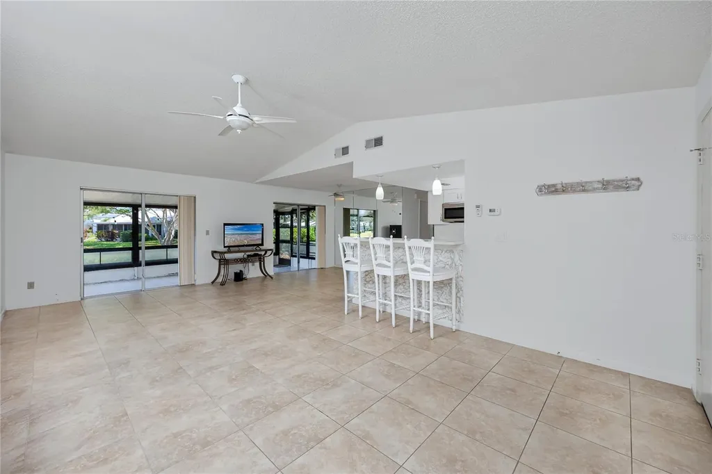 3139 38th Street S St Petersburg FL 33711