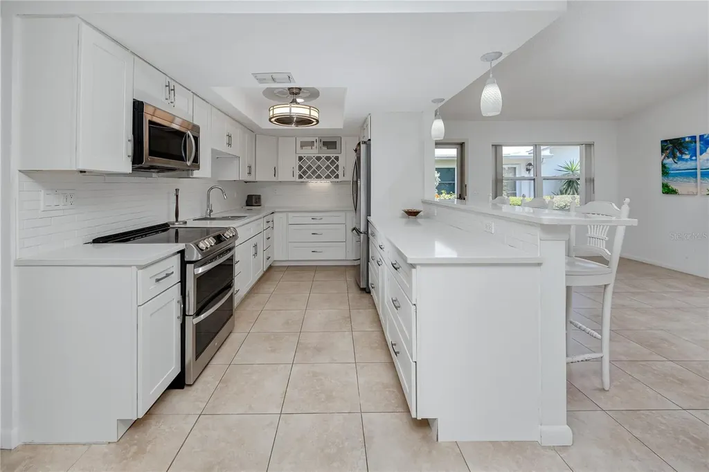 3139 38th Street S St Petersburg FL 33711