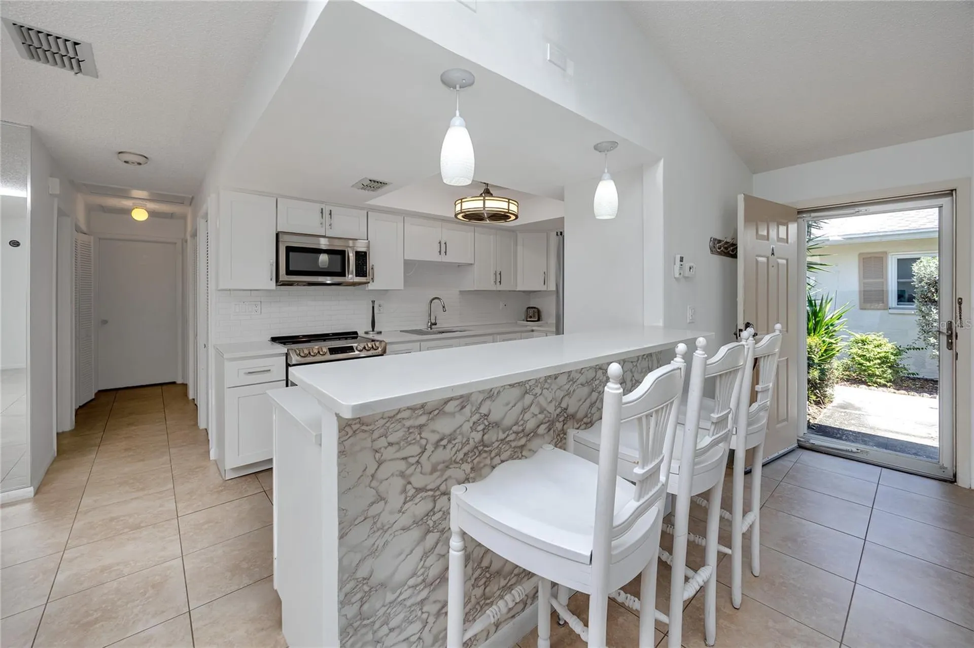 3139 38th Street S St Petersburg FL 33711