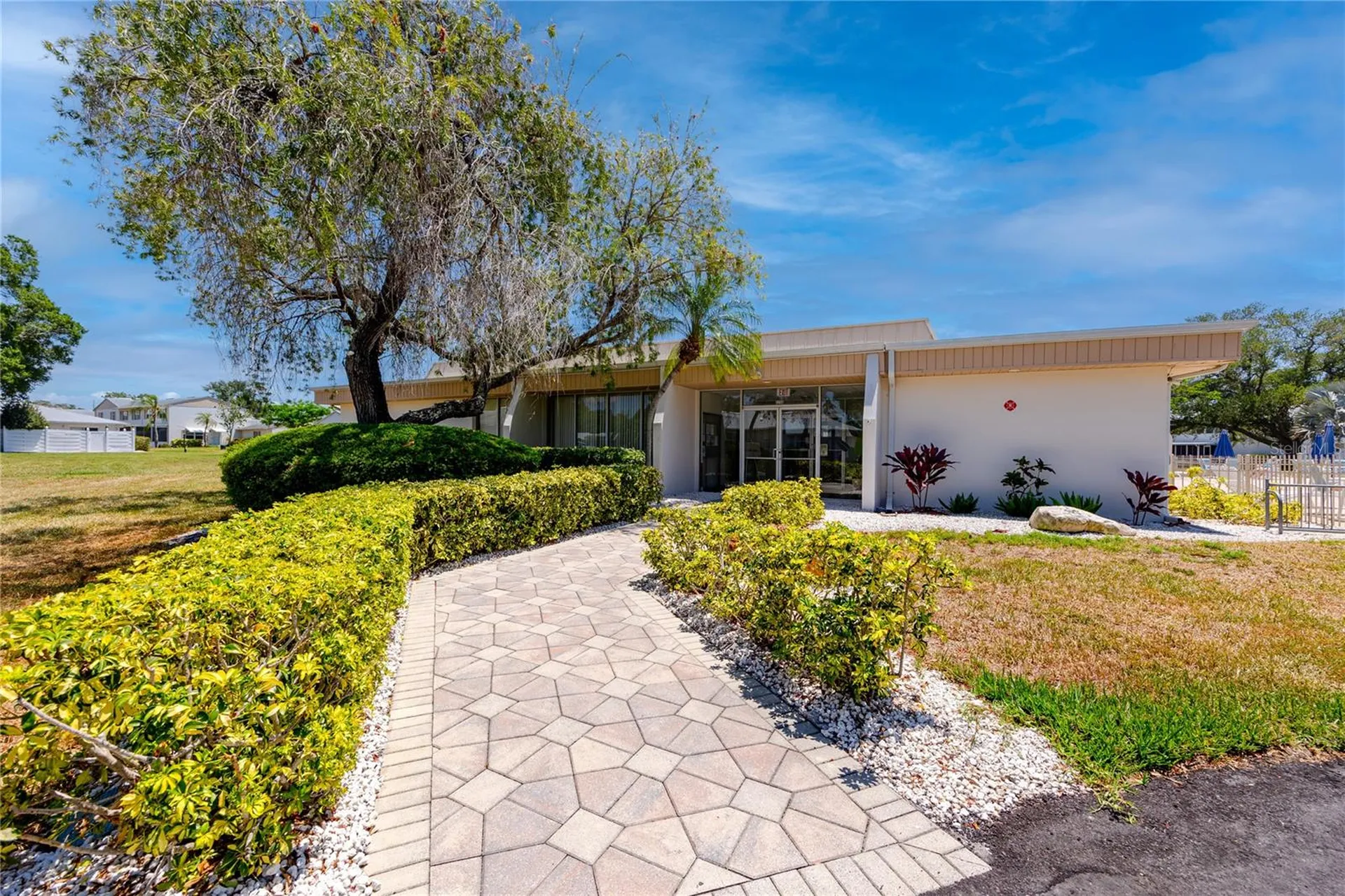 3139 38th Street S St Petersburg FL 33711