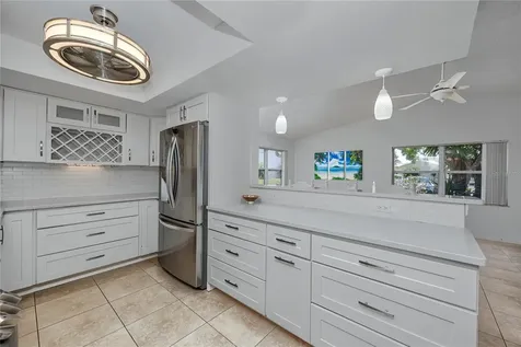 3139 38th Street S St Petersburg FL 33711