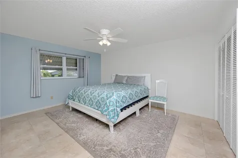 3139 38th Street S St Petersburg FL 33711